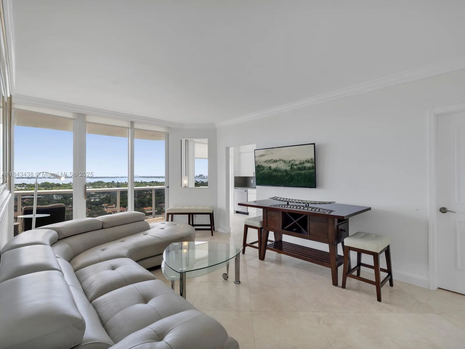 4779 Collins Ave # 1706, Miami Beach, FL 33140