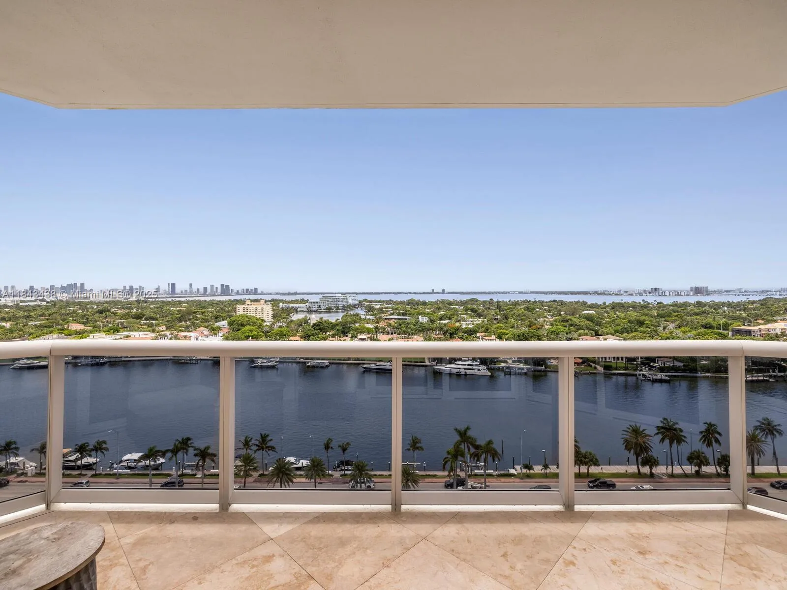 4779 Collins Ave # 1706, Miami Beach, FL 33140 photo 2