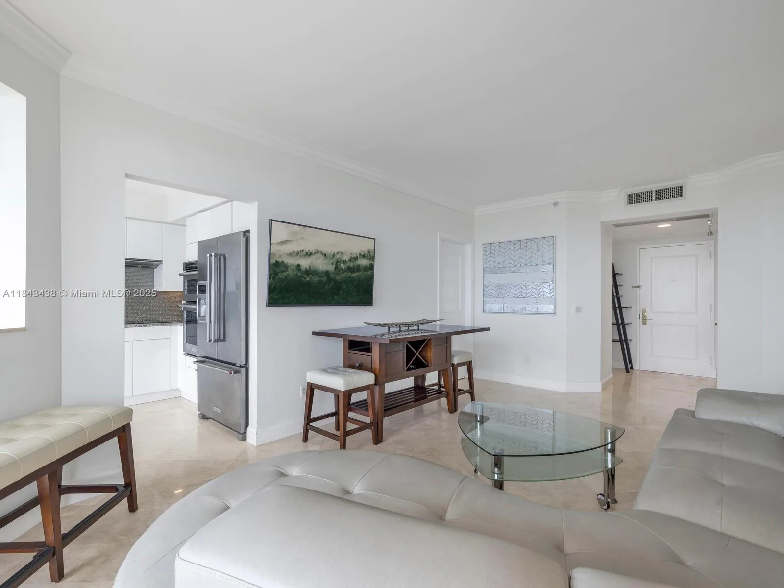 4779 Collins Ave # 1706, Miami Beach, FL 33140 photo 9