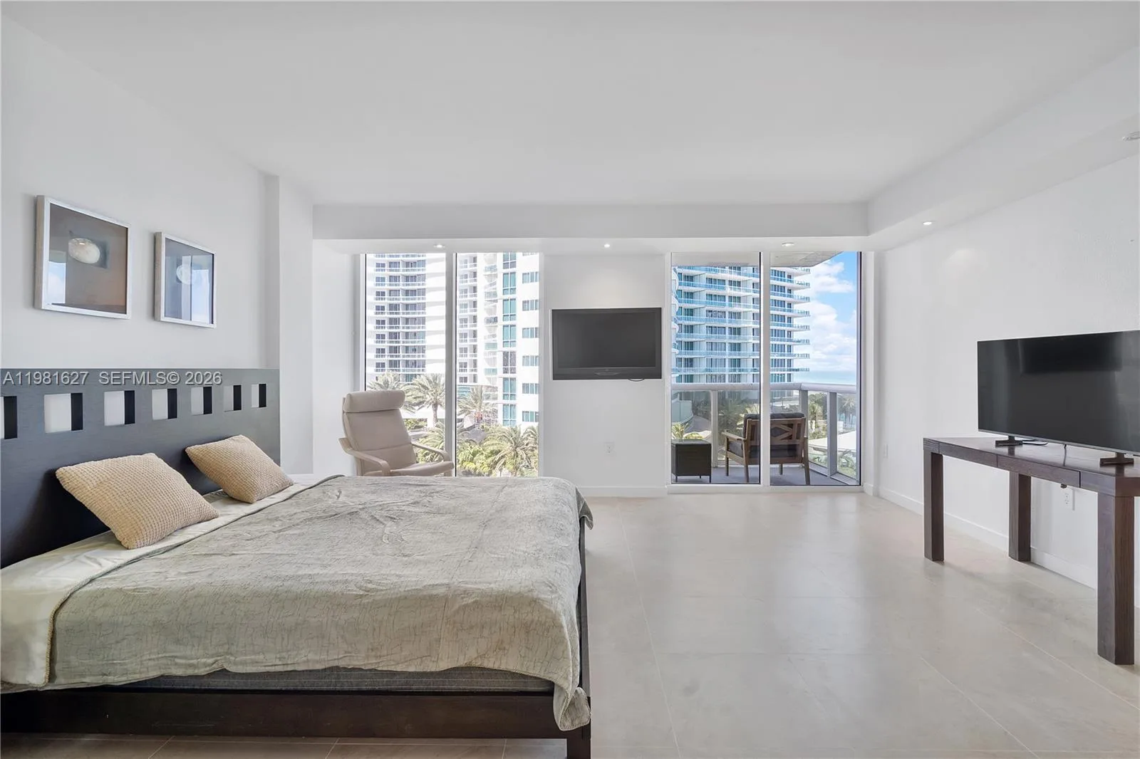 10275 Collins Ave # 605, Bal Harbour, FL 33154