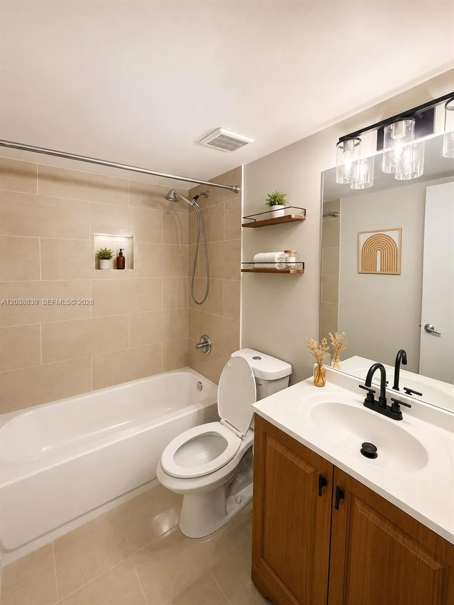 20005 NE 3rd Ct # 8, Miami, FL 33179 photo 6