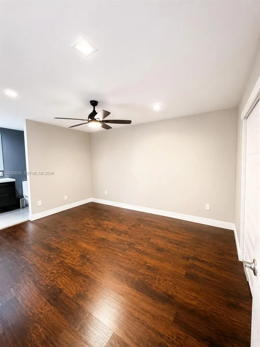 20005 NE 3rd Ct # 8, Miami, FL 33179 photo 7