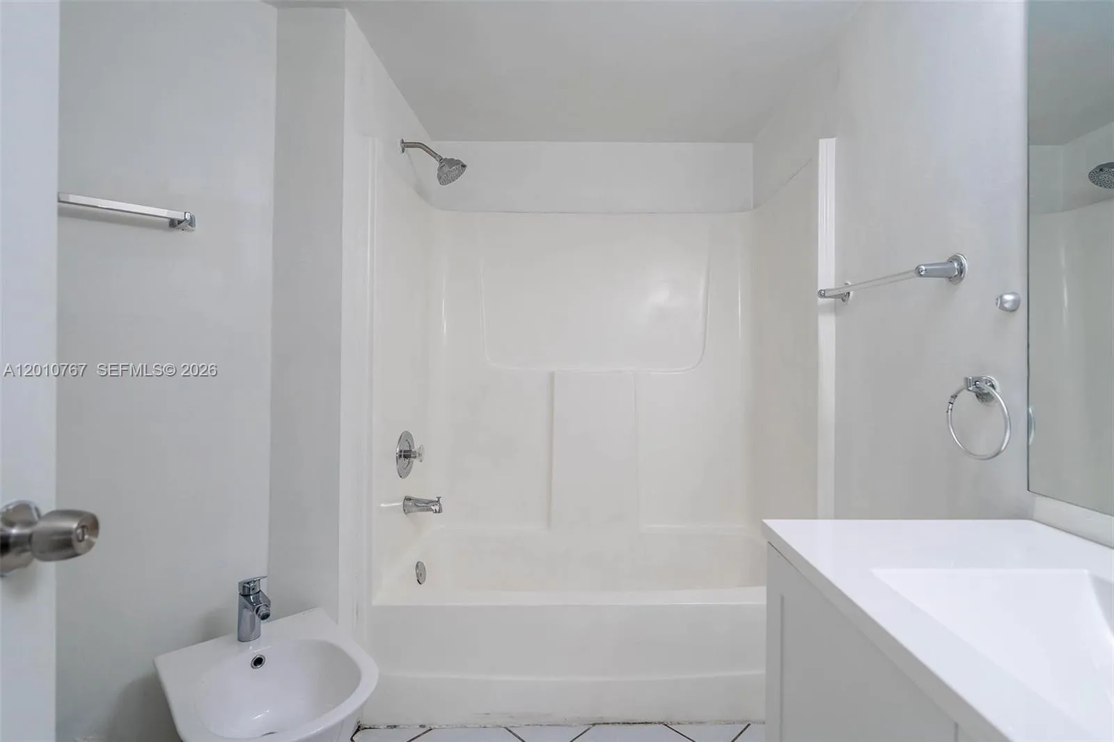 9431 Fontainebleau Blvd # 112, Miami, FL 33172 photo 10