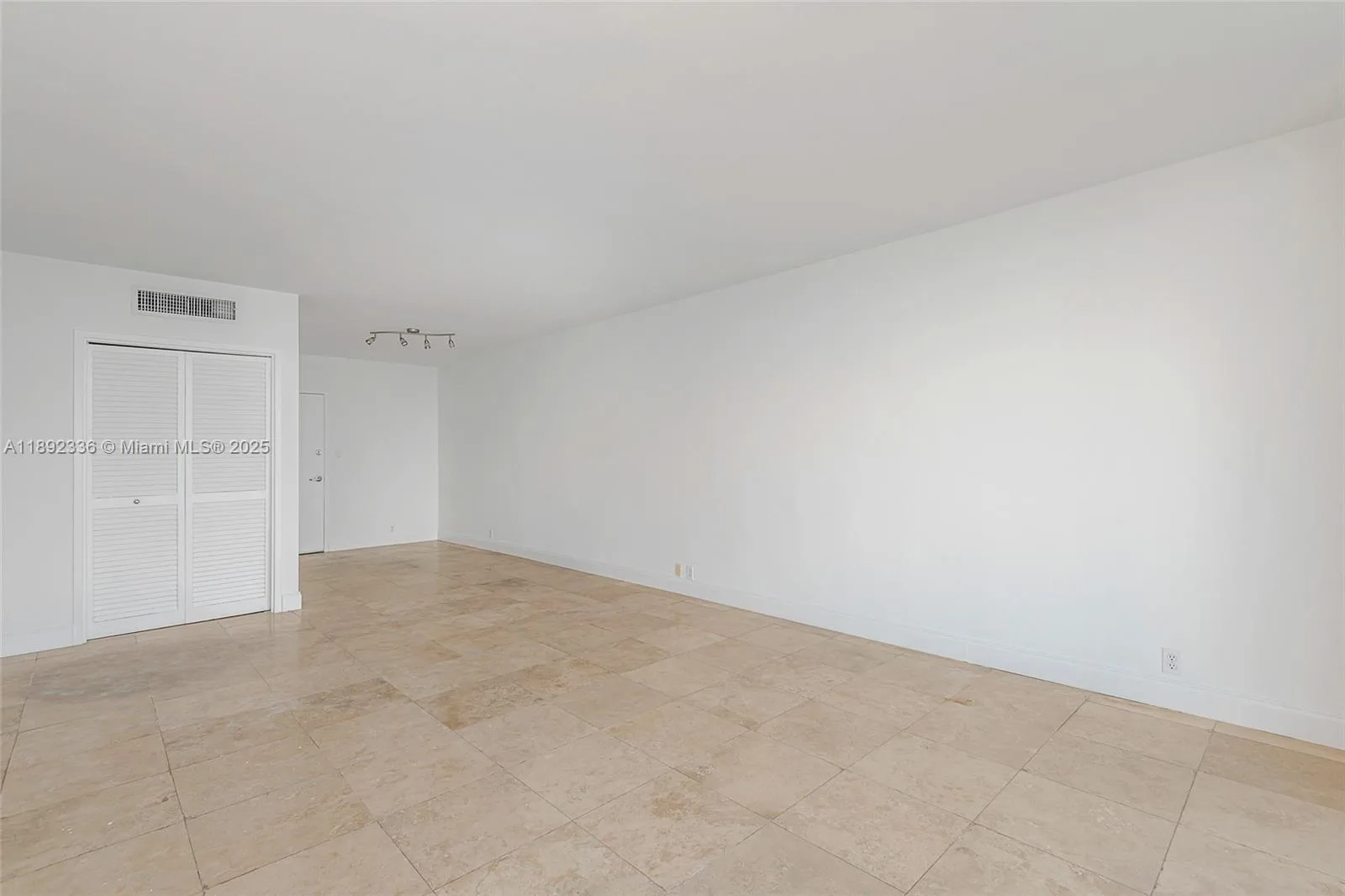 1000 West Ave # 1517, Miami Beach, FL 33139 photo 9
