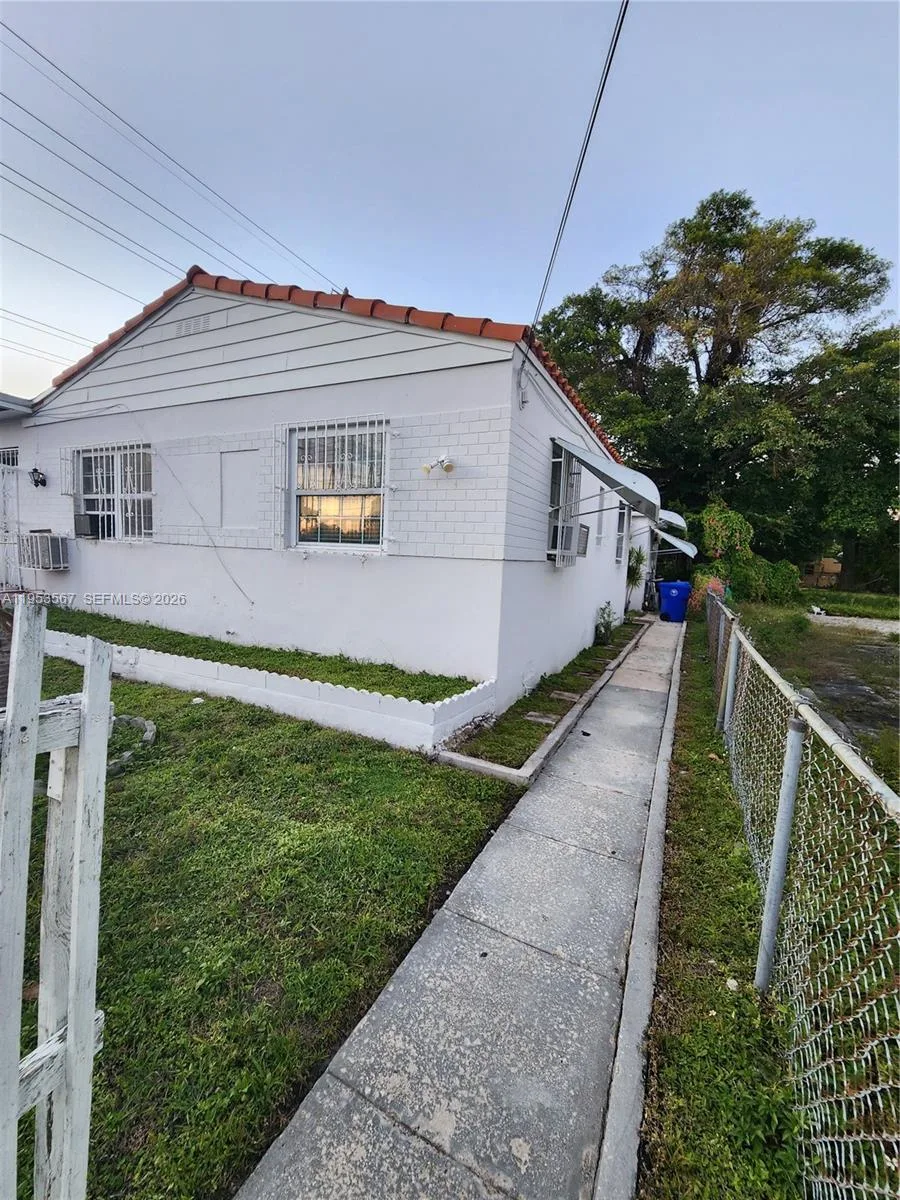405 NW 64th St # 2, Miami, FL 33150