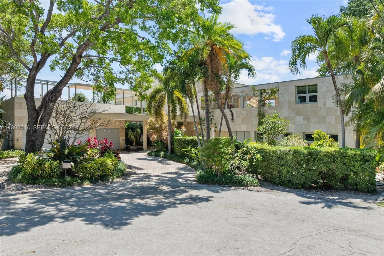 2500 Mercedes Dr, Fort Lauderdale, FL 33316 photo 6