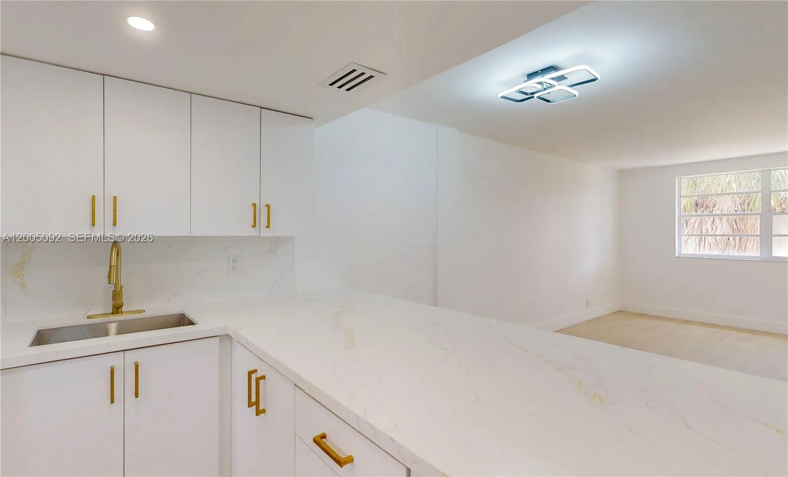 1333 E Hallandale Beach Blvd # 326, Hallandale Beach, FL 33009