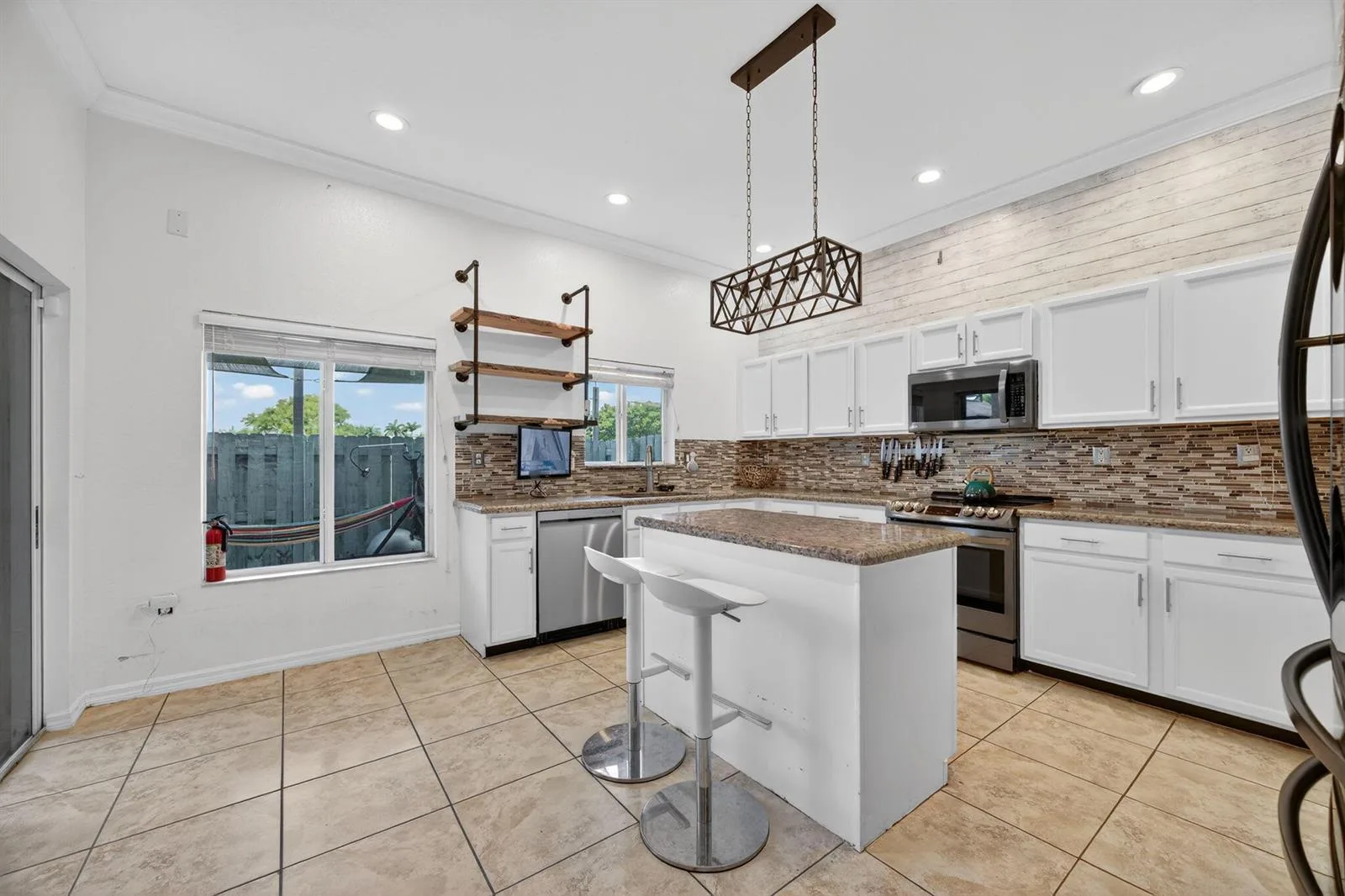 2332 SE 16th Terrace, Homestead, FL 33035 photo 2