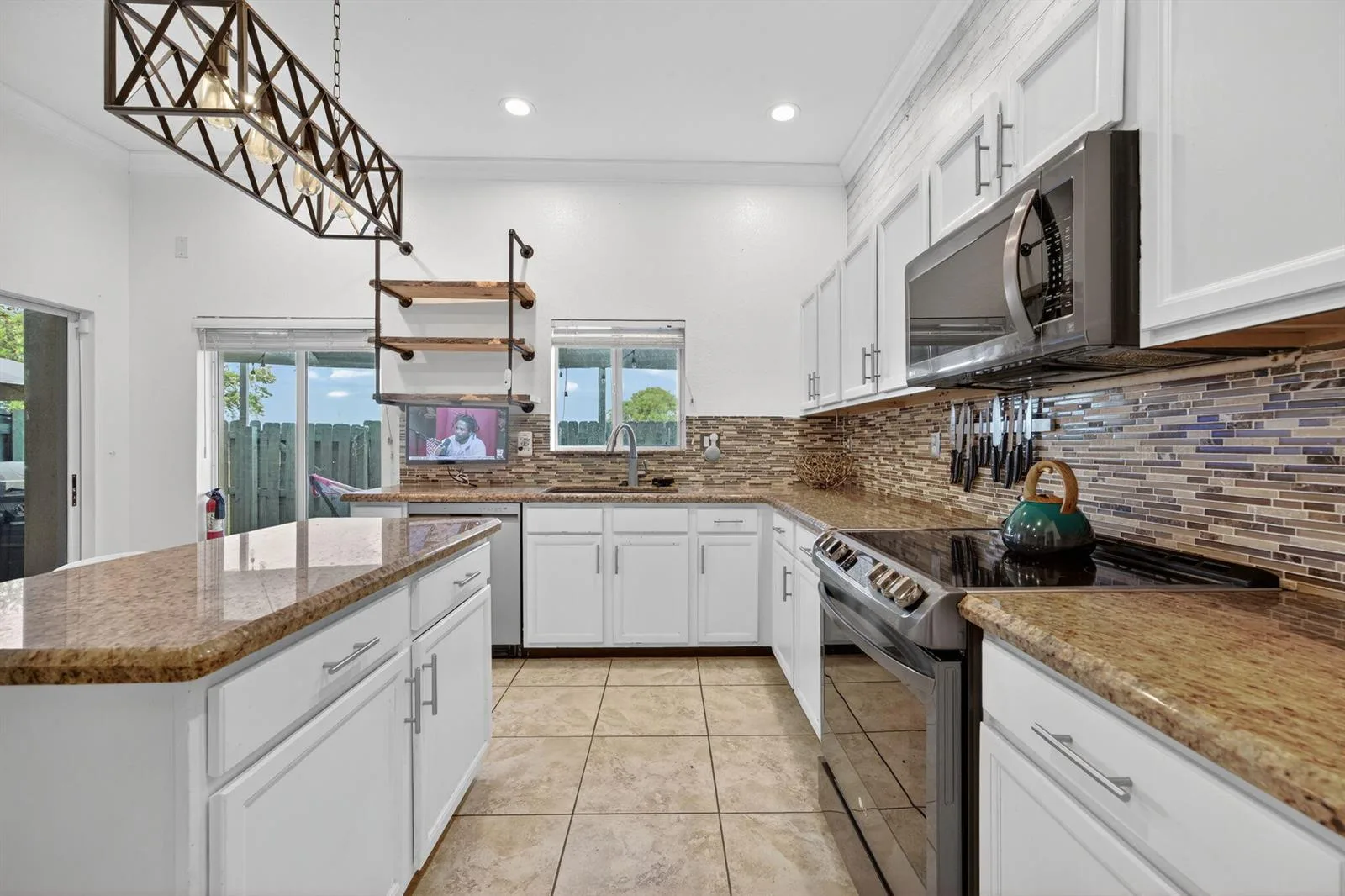 2332 SE 16th Terrace, Homestead, FL 33035 photo 3
