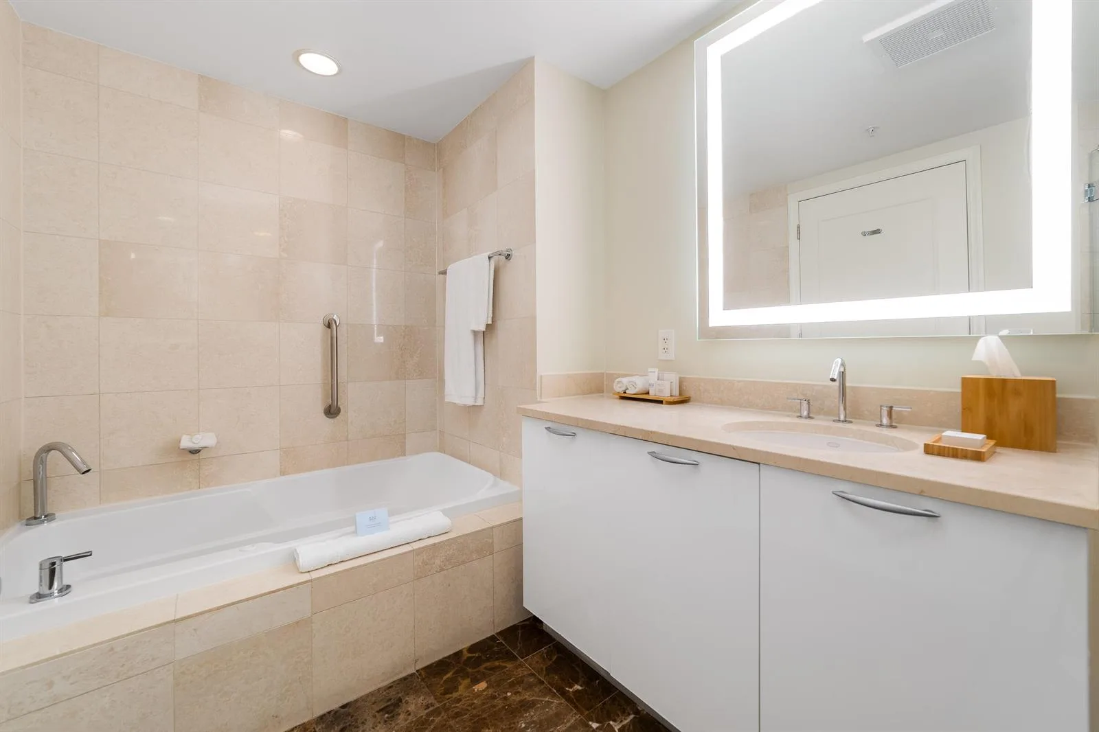 505 N FORT LAUDERDALE BEACH Boulevard # 1708, Fort Lauderdale, FL 33304 photo 9