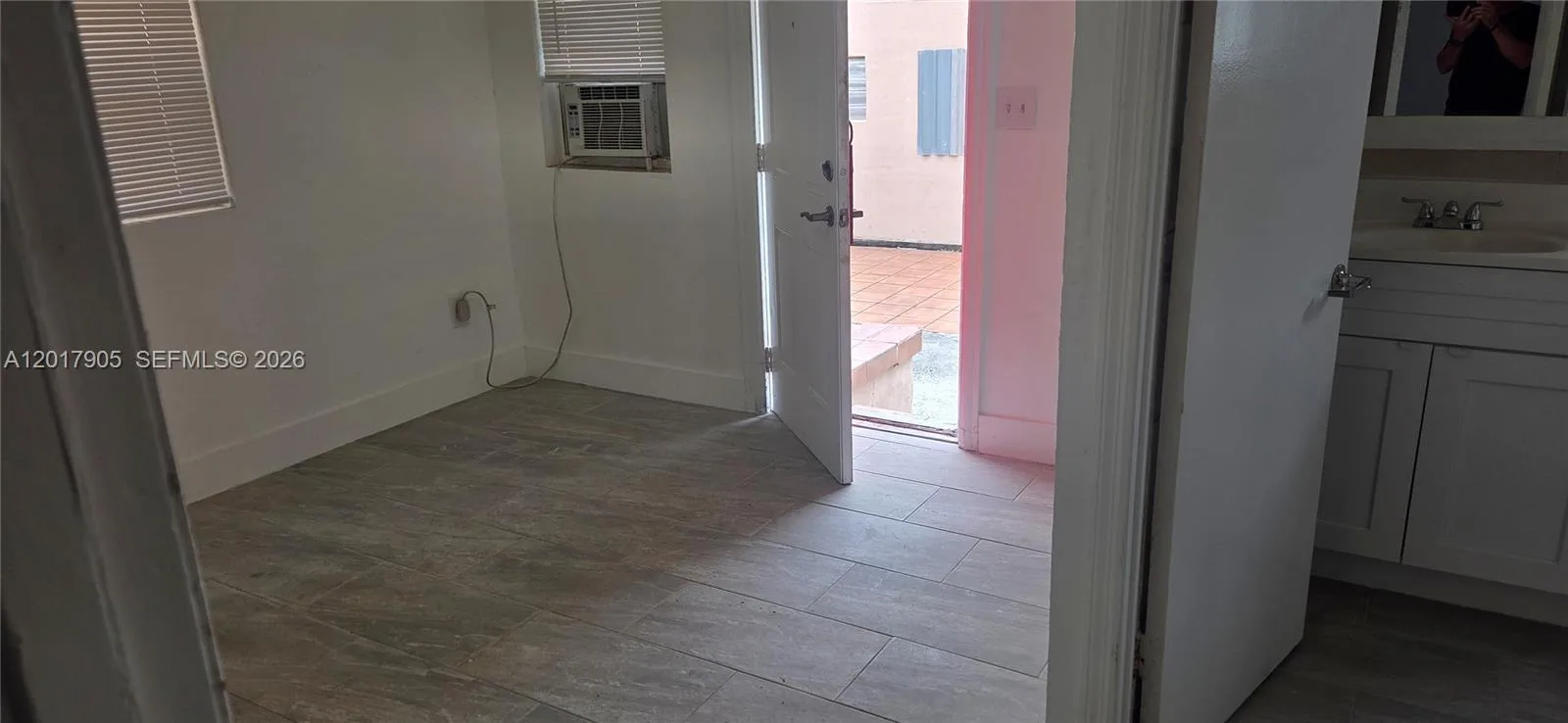 2761 NW 16th Ter # 2, Miami, FL 33125 photo 2