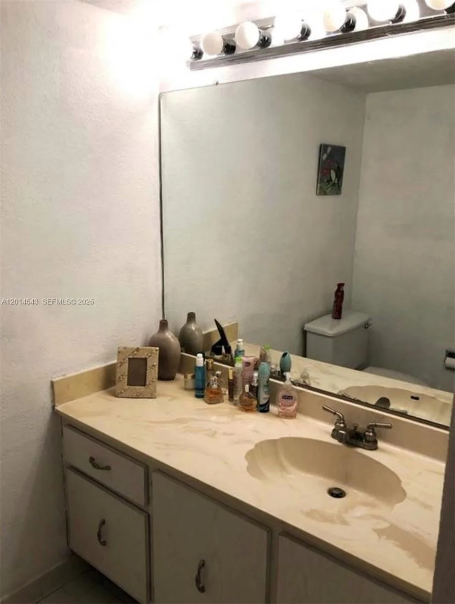 600 Three Islands Blvd # 418, Hallandale Beach, FL 33009 photo 11