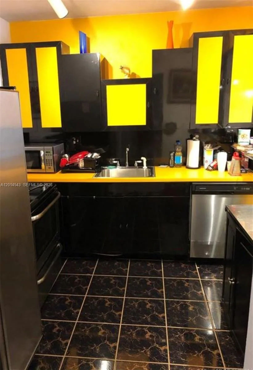 600 Three Islands Blvd # 418, Hallandale Beach, FL 33009 photo 3