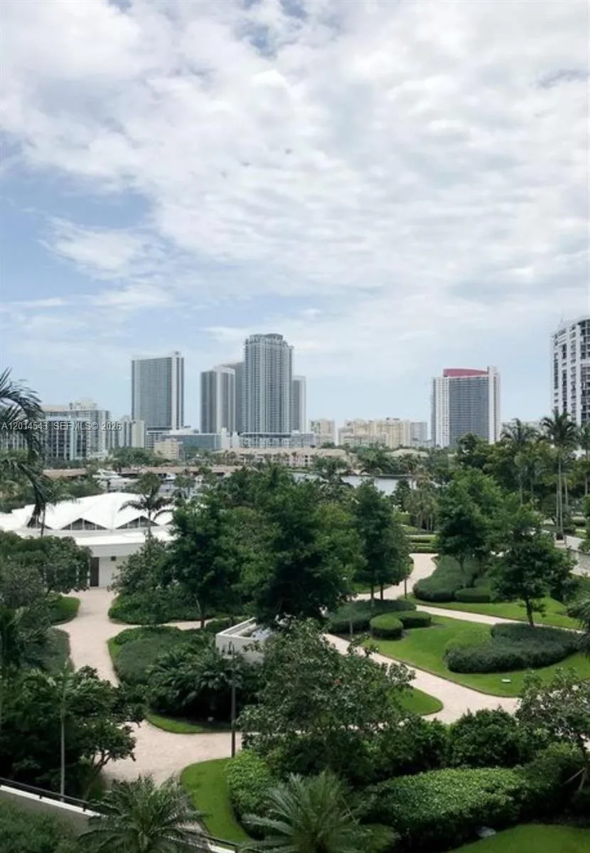 600 Three Islands Blvd # 418, Hallandale Beach, FL 33009 photo 6