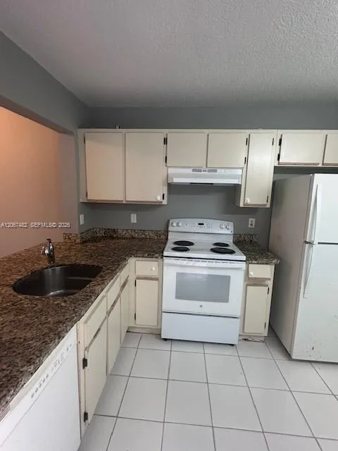 20735 NE 8th Ct # 101-12, Miami, FL 33179 photo 2