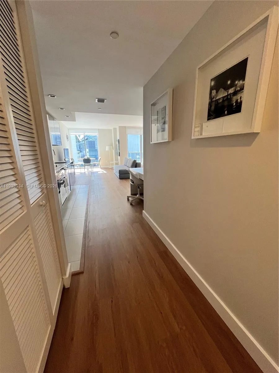 31 SE 6th St # 703, Miami, FL 33131 photo 10