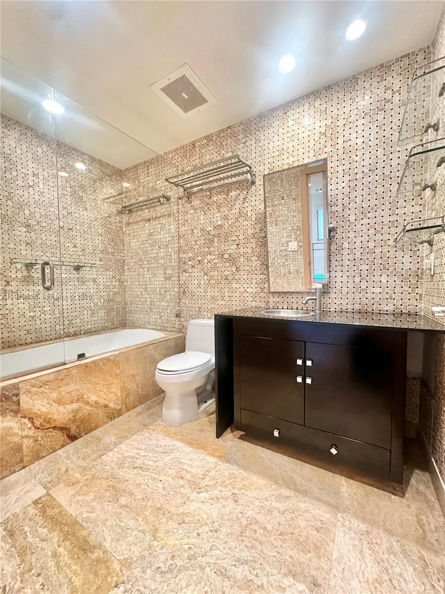 1060 Brickell Ave # 201, Miami, FL 33131 photo 9