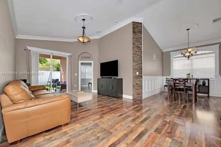 2327 NE 37th Ter, Homestead, FL 33033 photo 10