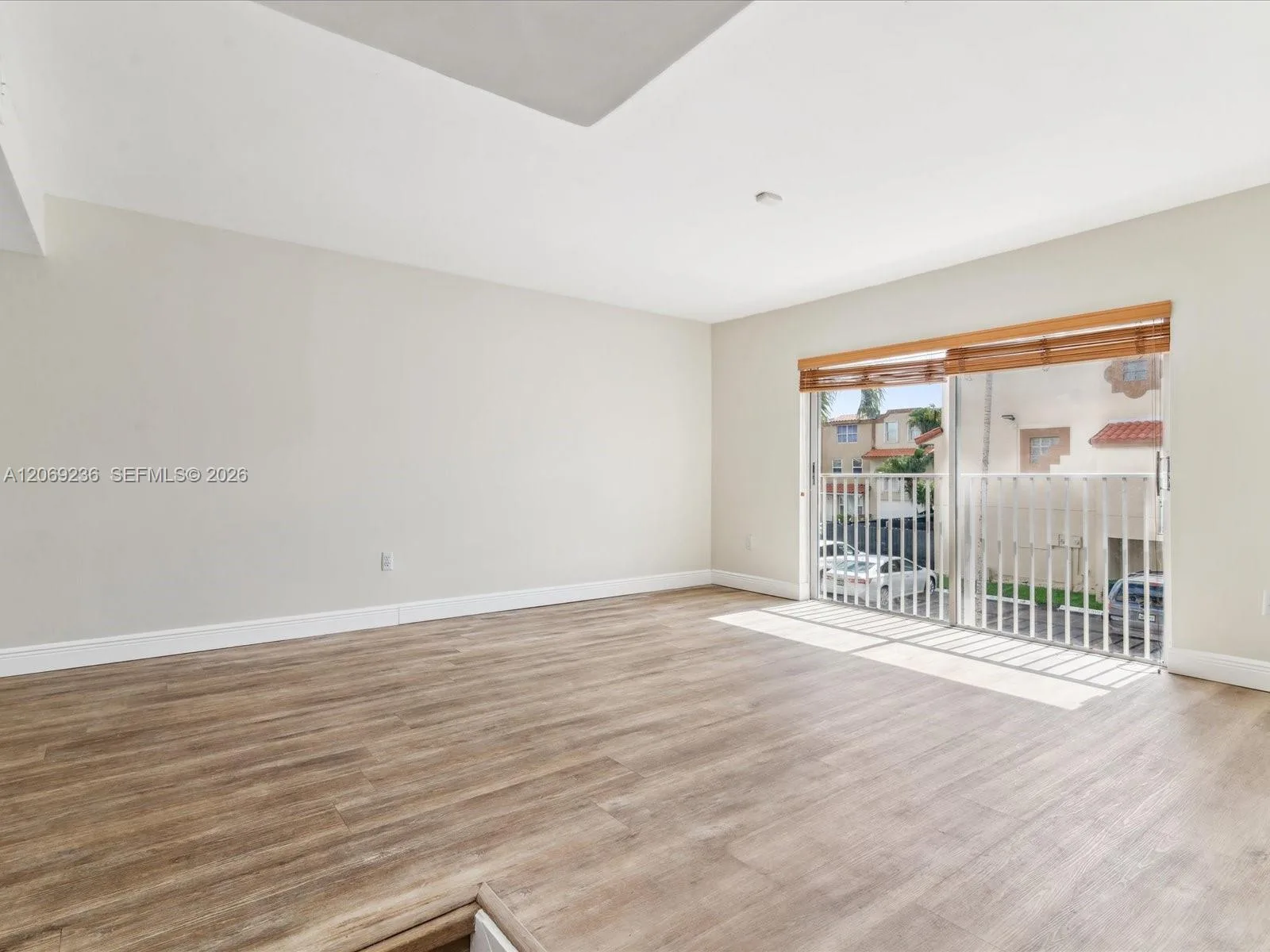390 NW 86th Pl # 201, Miami, FL 33126 — zdjęcie 5