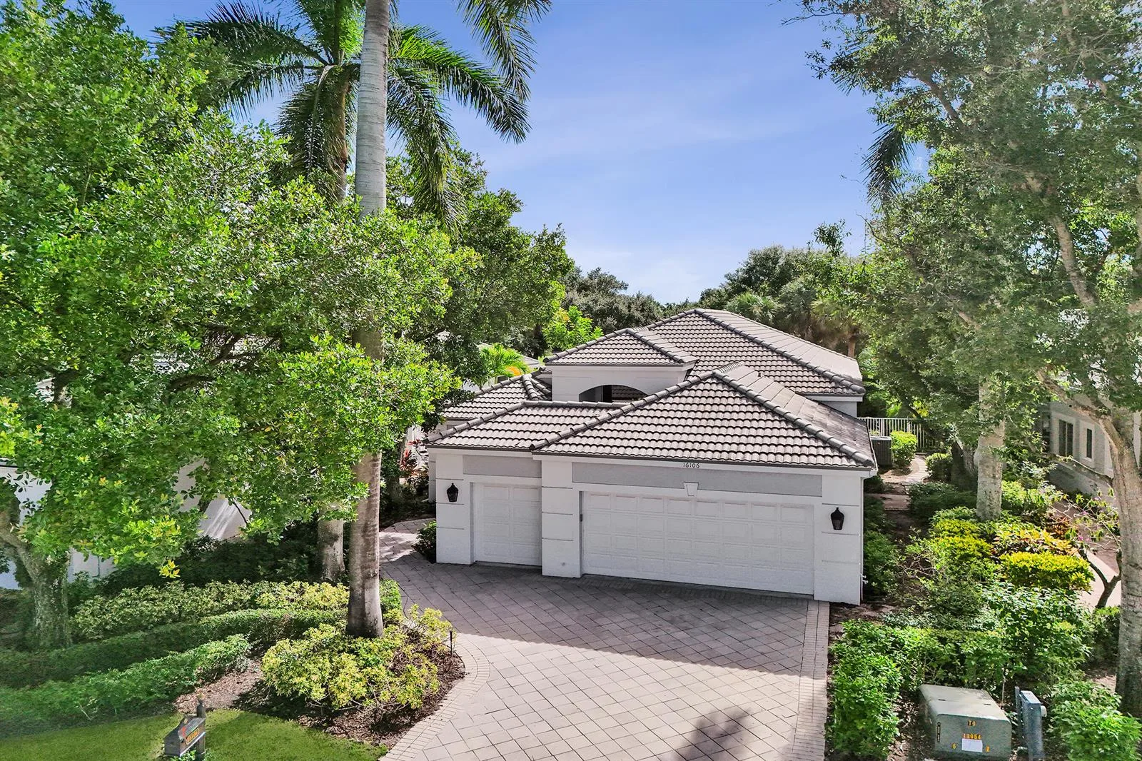 16106 Villa Vizcaya Place, Delray Beach, FL 33446