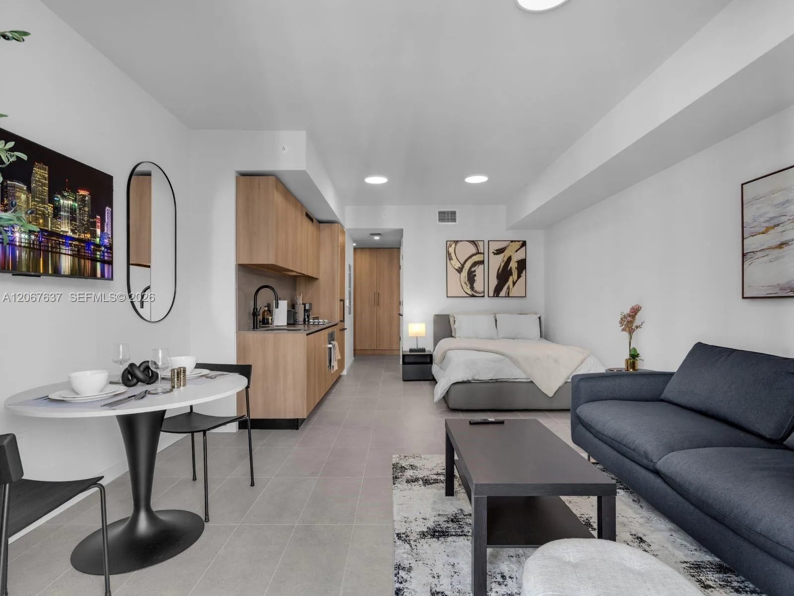 121 NE 5th St # 1607, Miami, FL 33132 photo 3
