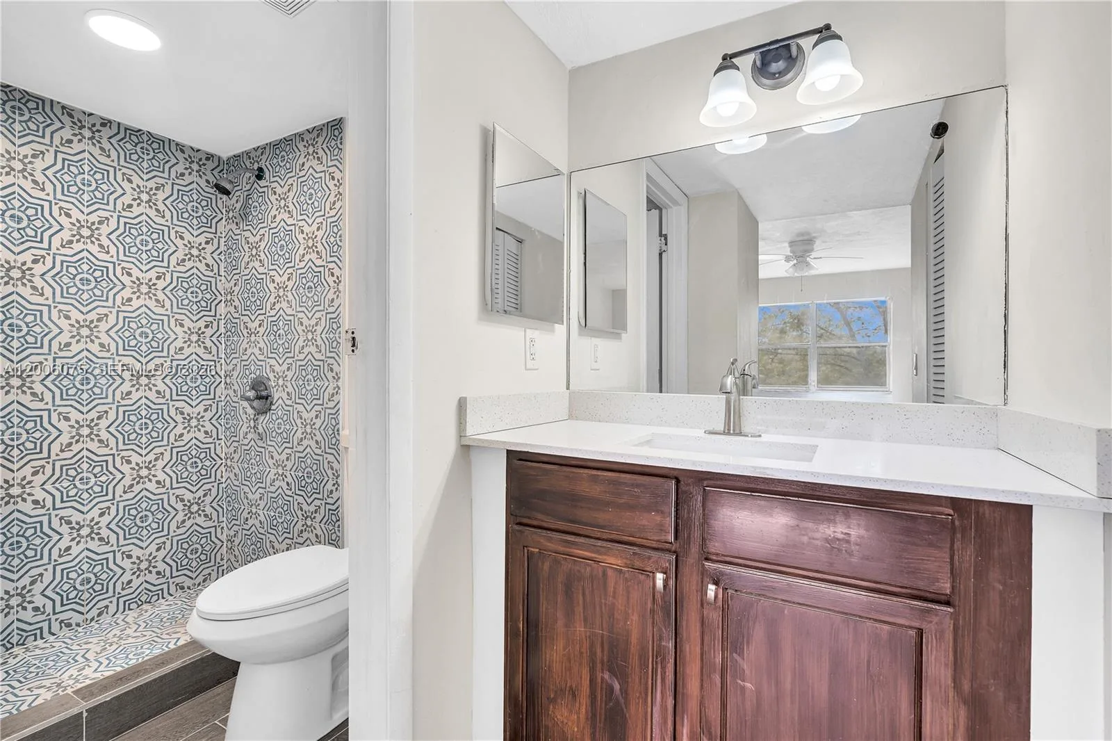 3360 Spanish Moss Ter # 305, Lauderhill, FL 33319 — zdjęcie 5