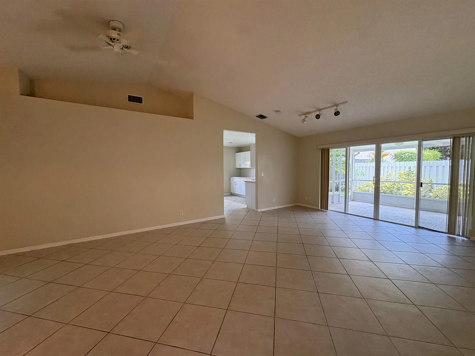 3572 Sahara Springs Boulevard, Pompano Beach, FL 33069 photo 5