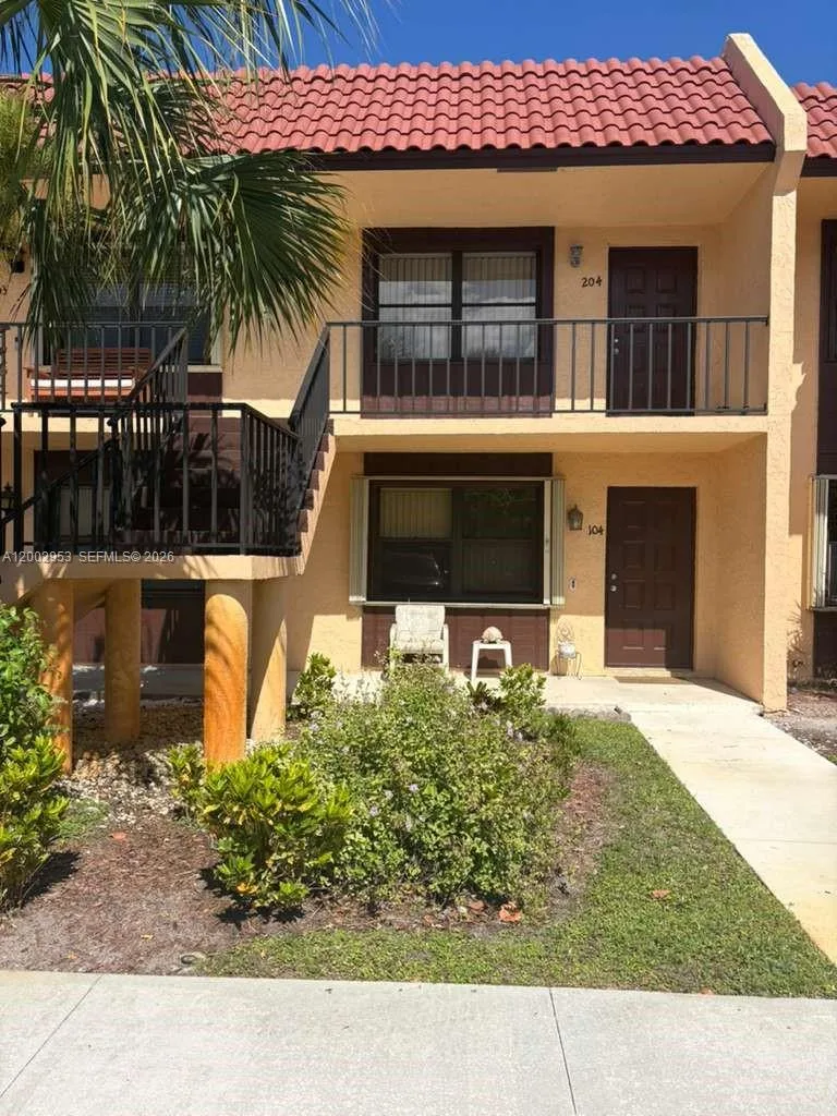 5937 Forest Hill Blvd # 204, West Palm Beach, FL 33415