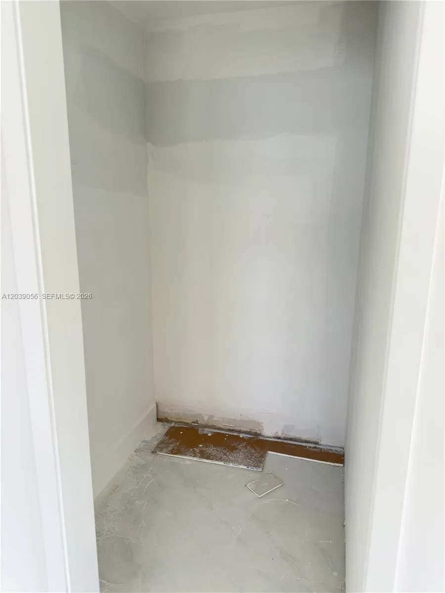 2191 NE 167th St # 5, North Miami Beach, FL 33162 photo 7