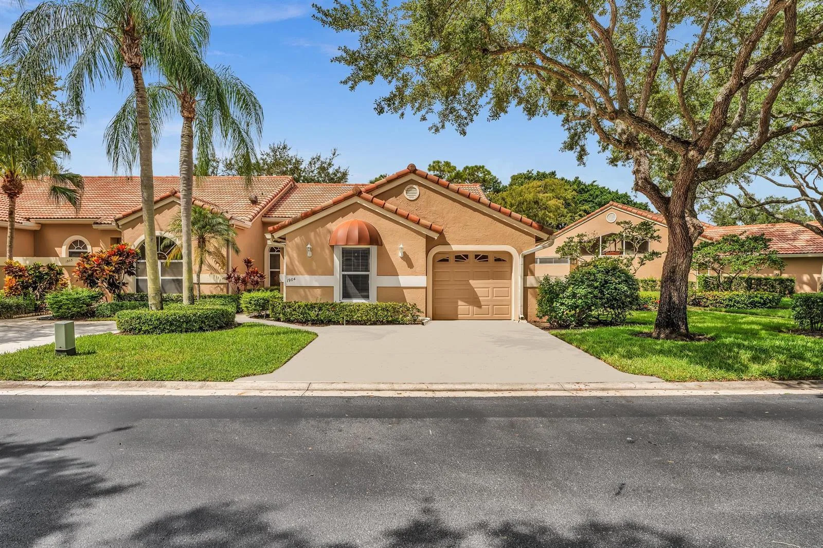 1904 Rosewood Way, Palm Beach Gardens, FL 33418