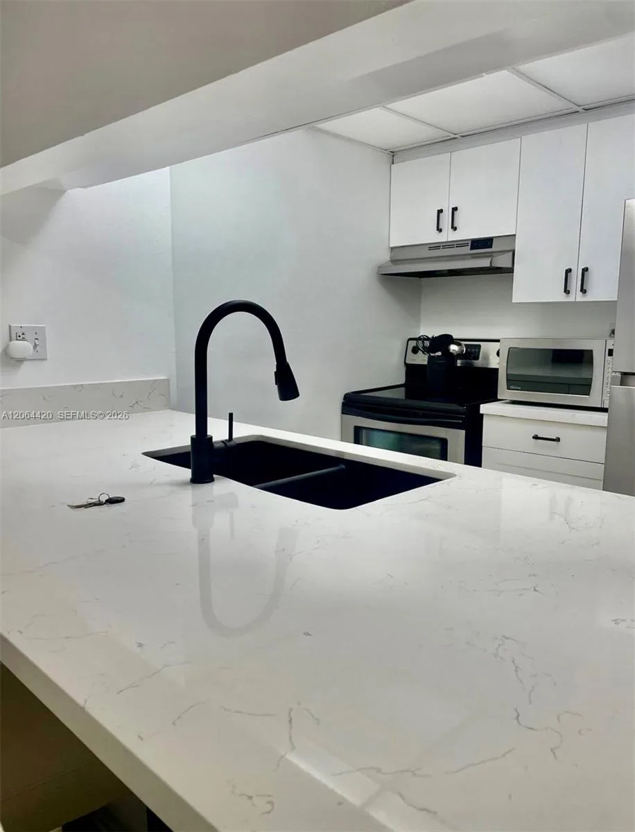 800 N Miami Ave # E-509, Miami, FL 33136 photo 4