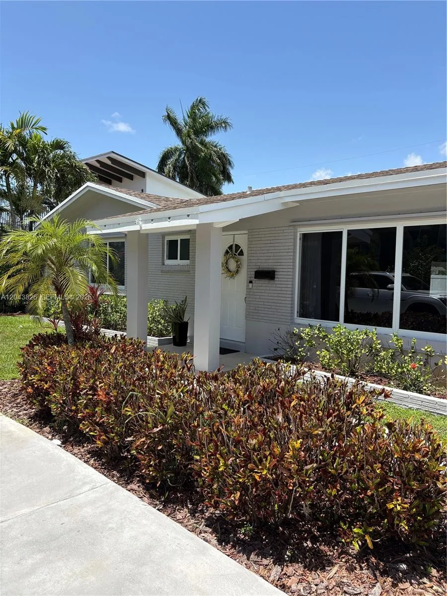 3397 NE 20th Ave, Oakland Park, FL 33306 photo 3