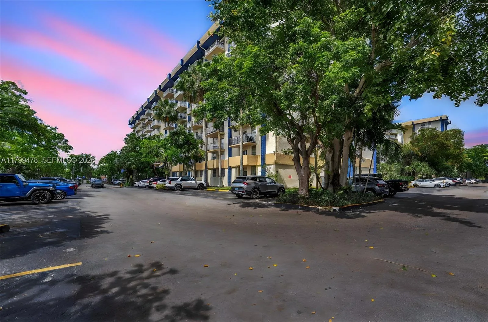 801 NW 47th Ave # 118W, Miami, FL 33126