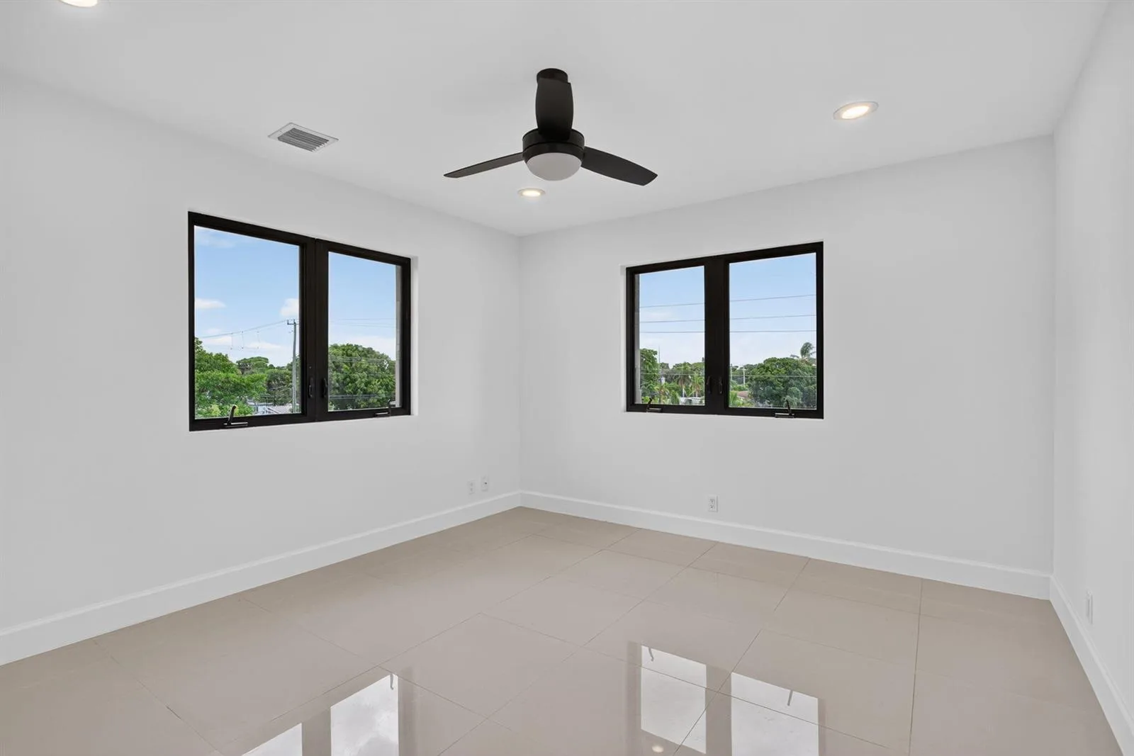 444 NW 41ST Street, Oakland Park, FL 33309 photo 12