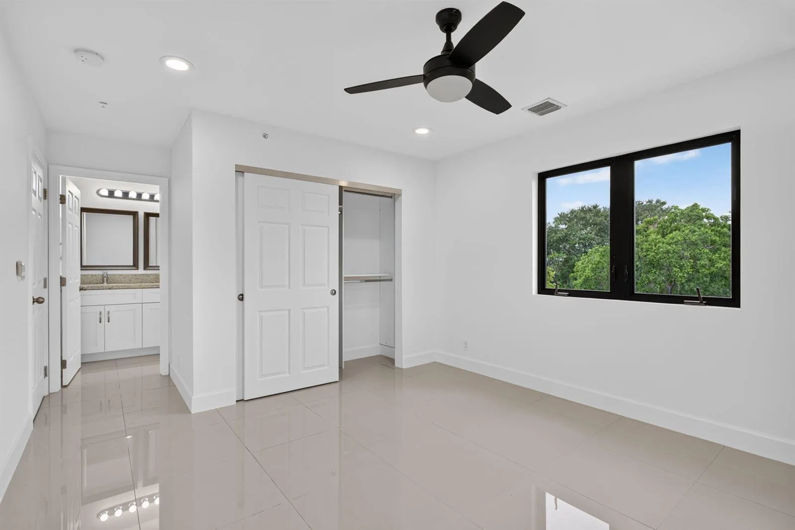 444 NW 41ST Street, Oakland Park, FL 33309 photo 13