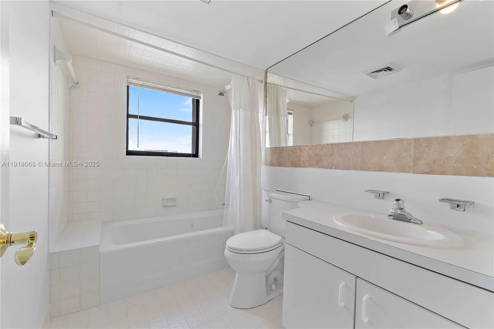 2575 S Bayshore Dr # 15B, Miami, FL 33133 photo 11