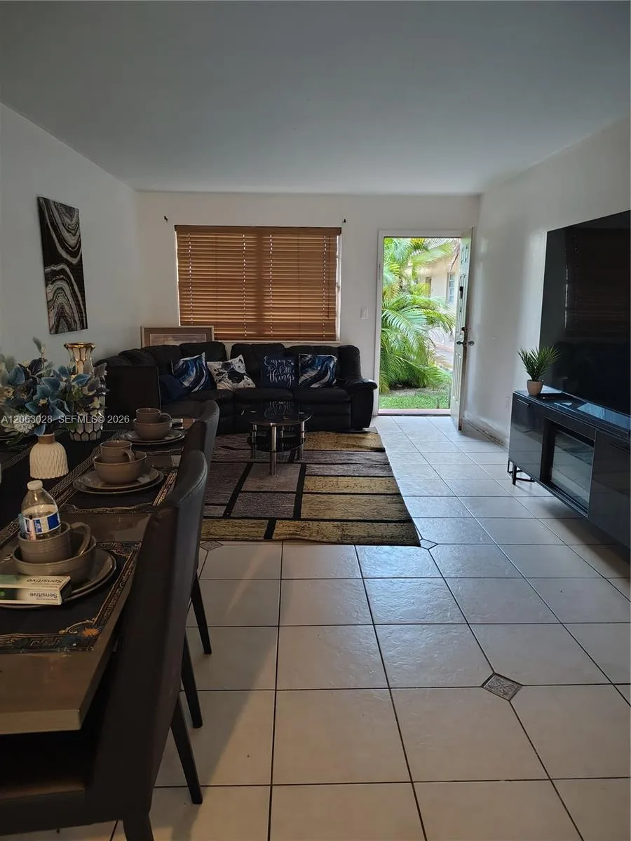 1350 NE 119th St # 135006, Miami, FL 33161