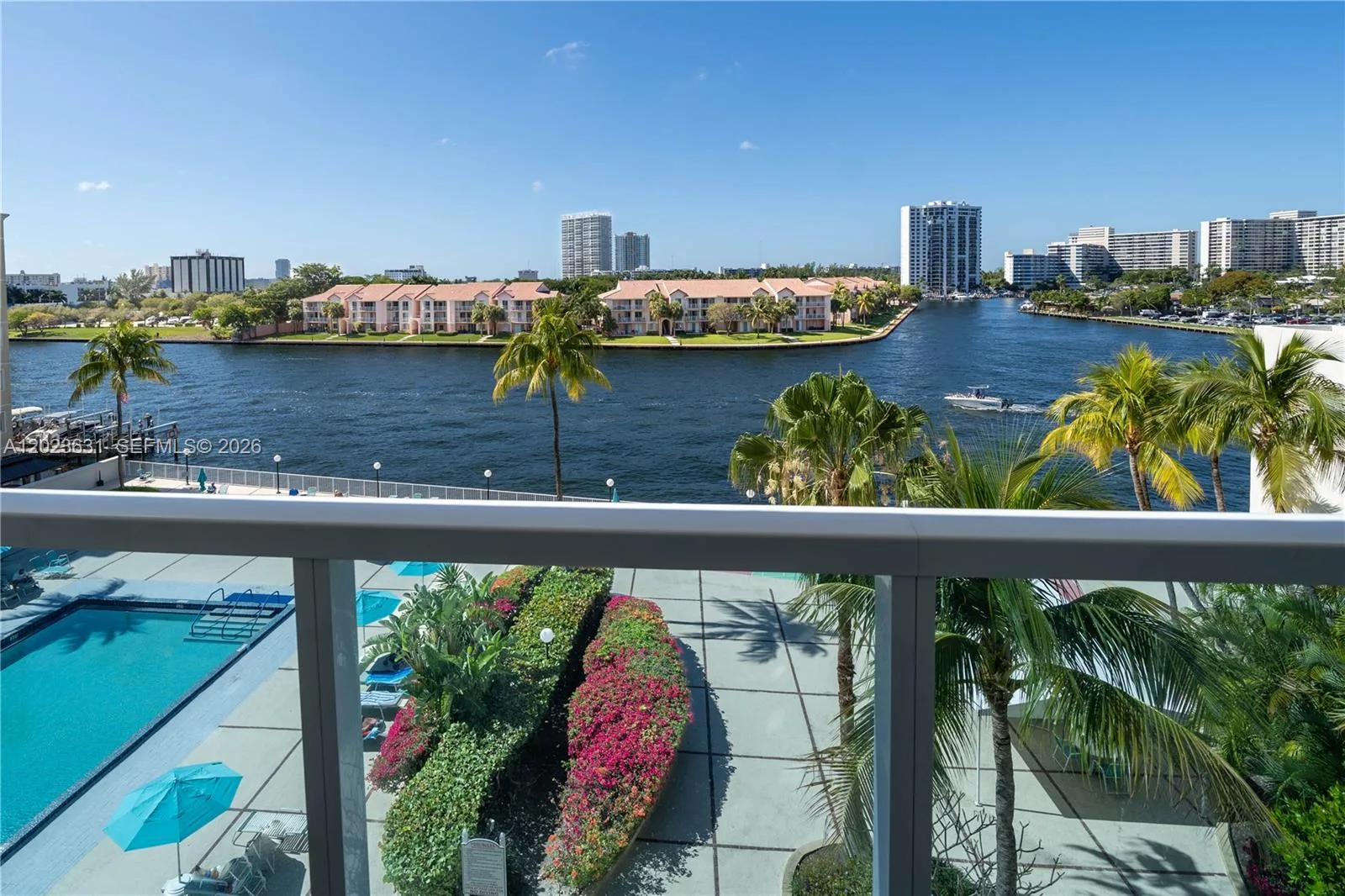 3800 S Ocean Dr # 306, Hollywood, FL 33019
