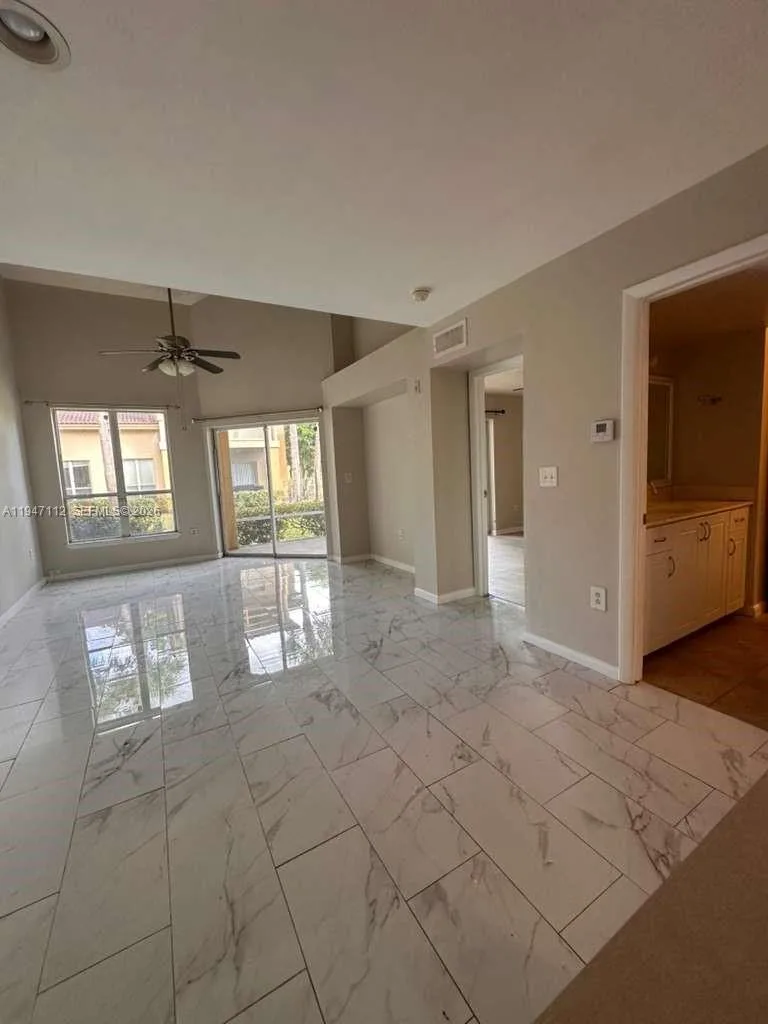 4863 Via Palm Lks # 806, West Palm Beach, FL 33417 photo 2