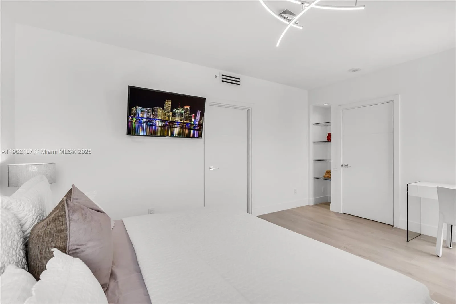 1500 Ocean Dr # 1109, Miami Beach, FL 33139 photo 13