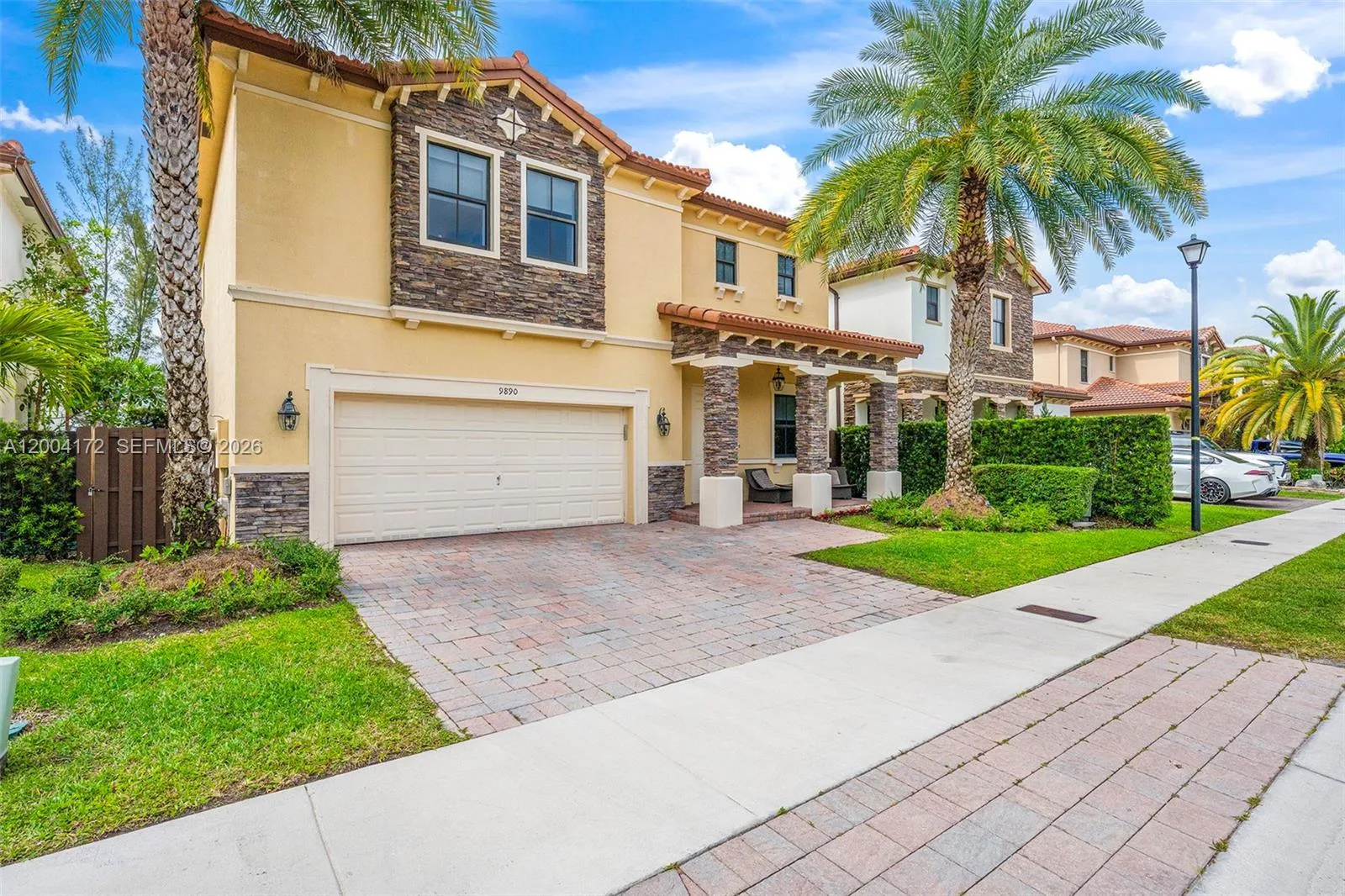 9890 NW 86th Ter, Doral, FL 33178 photo 2