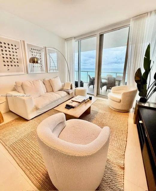 17121 Collins Ave # 1207, Sunny Isles Beach, FL 33160