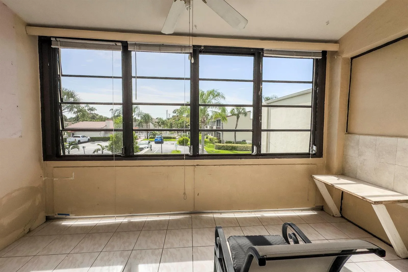 2540 Boundbrook Boulevard # 204, Palm Springs, FL 33406 photo 12