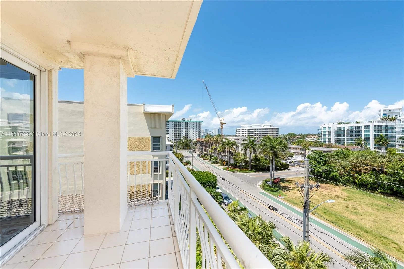 Bay Harborview – photo 13