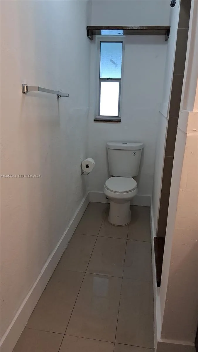 428 NE 82nd St # 4E, Miami, FL 33138 photo 2
