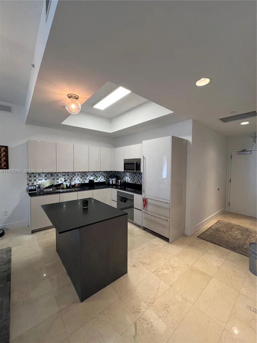 1010 Brickell Ave # 4709, Miami, FL 33131 photo 2