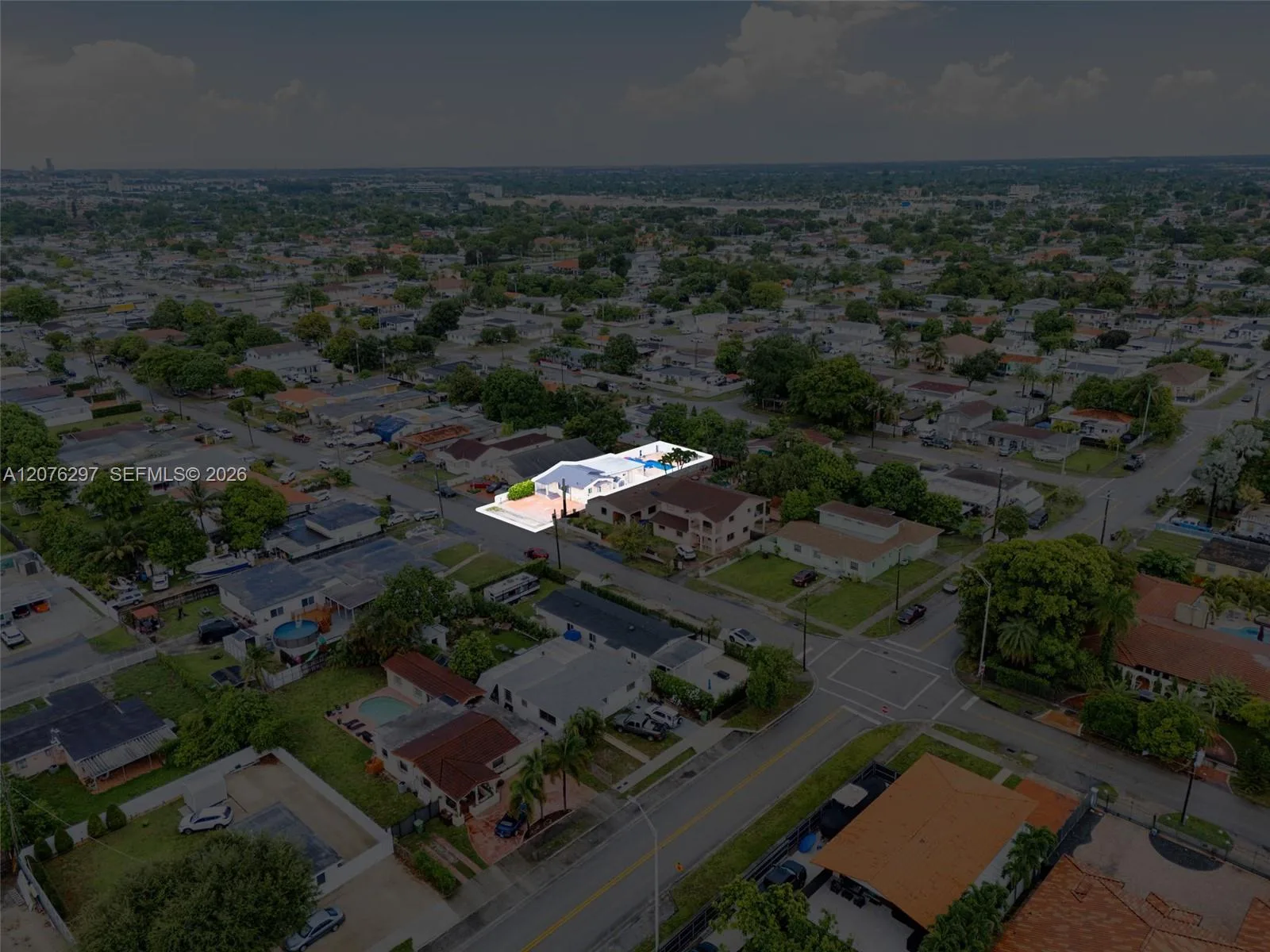 233 W 39th Pl, Hialeah, FL 33012 photo 4