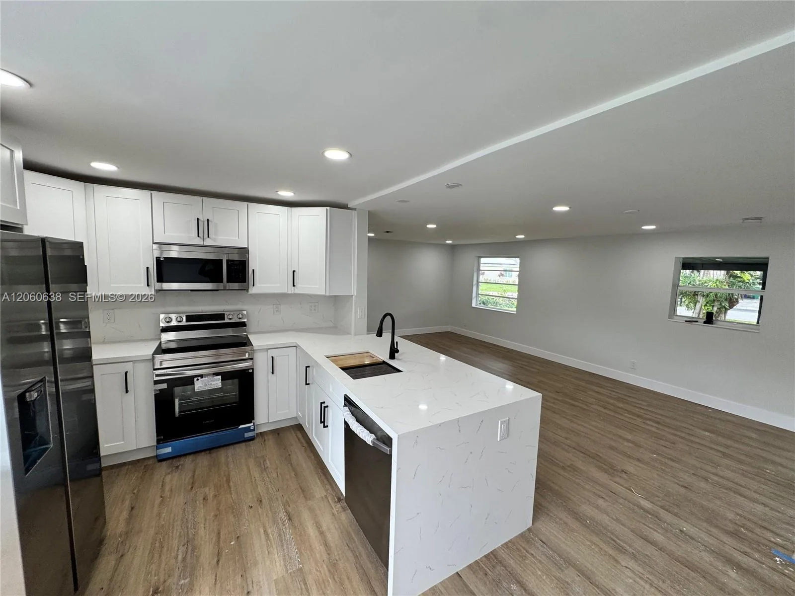 4715 SW 23rd St, Fort Lauderdale, FL 33317 photo 4