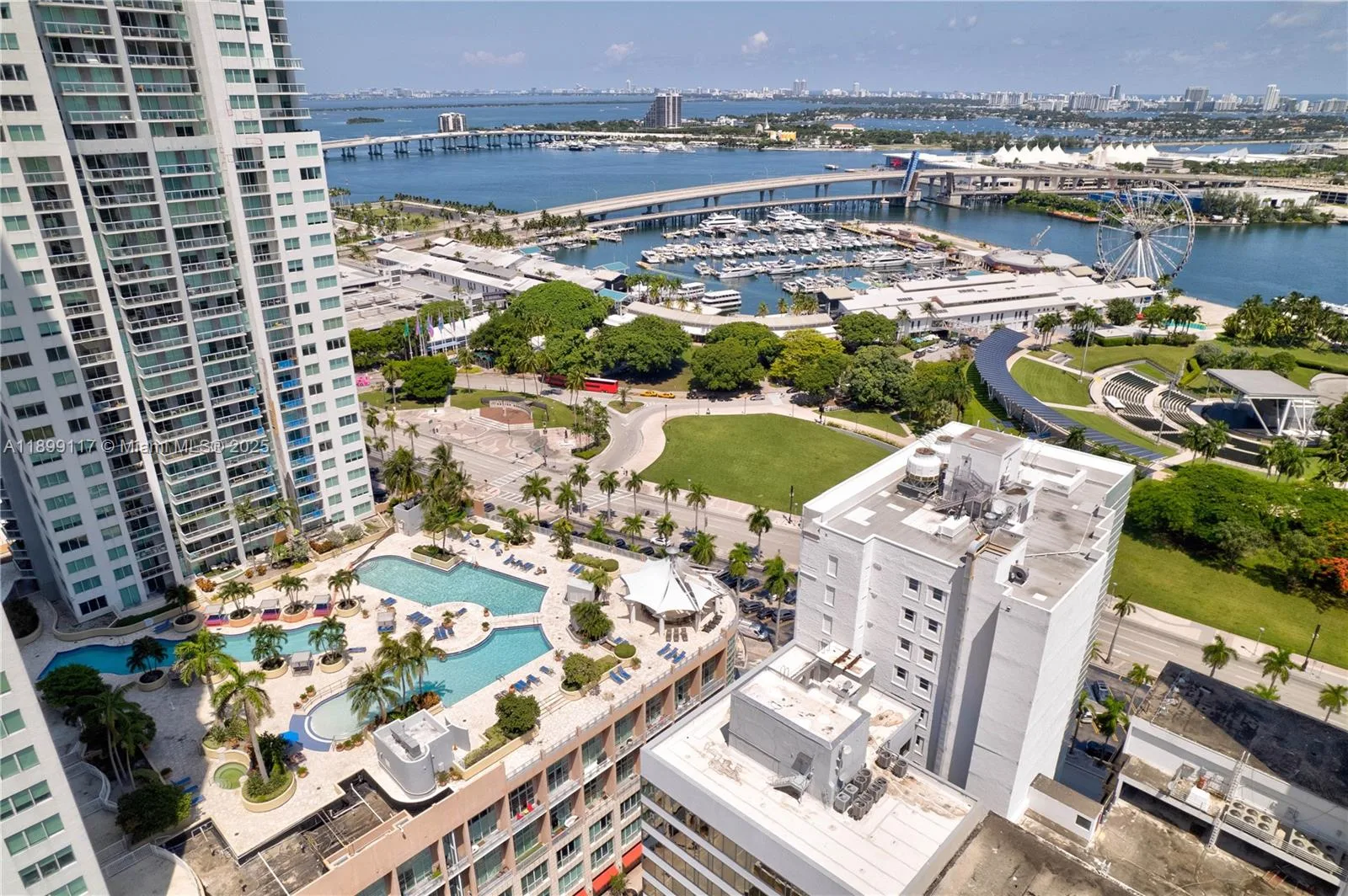 253 NE 2nd St # 2003, Miami, FL 33132 photo 10