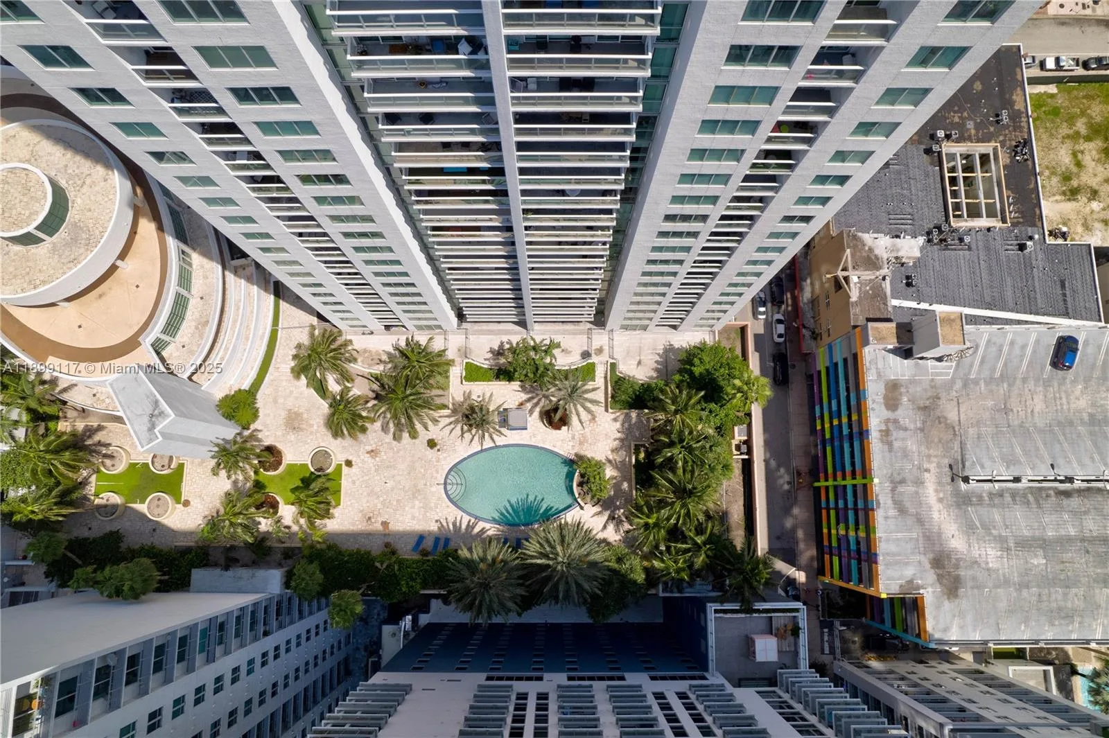 253 NE 2nd St # 2003, Miami, FL 33132 photo 11